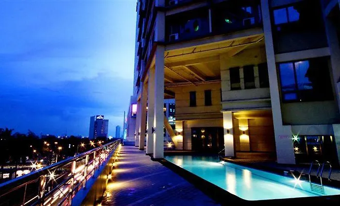 Hotell Mandarin Plaza 3*