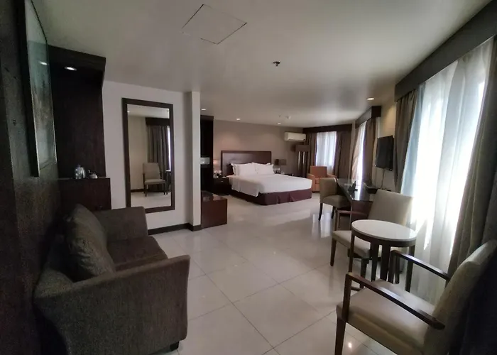 Mandarin Plaza 3*