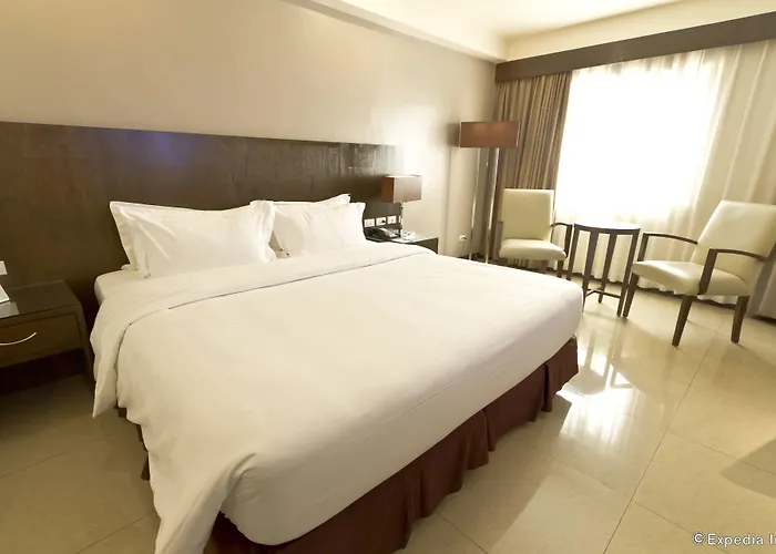 Hotel Mandarin Plaza 3*