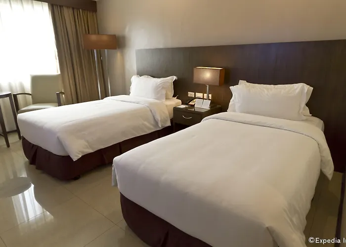 Mandarin Plaza 3*