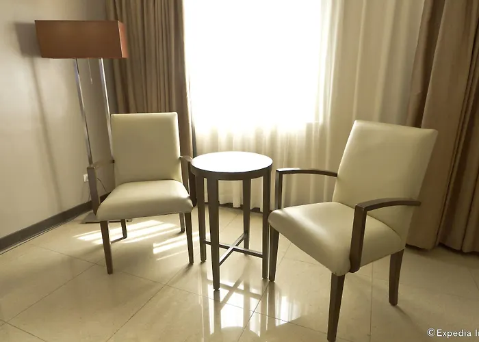 Mandarin Plaza 3* Cebu