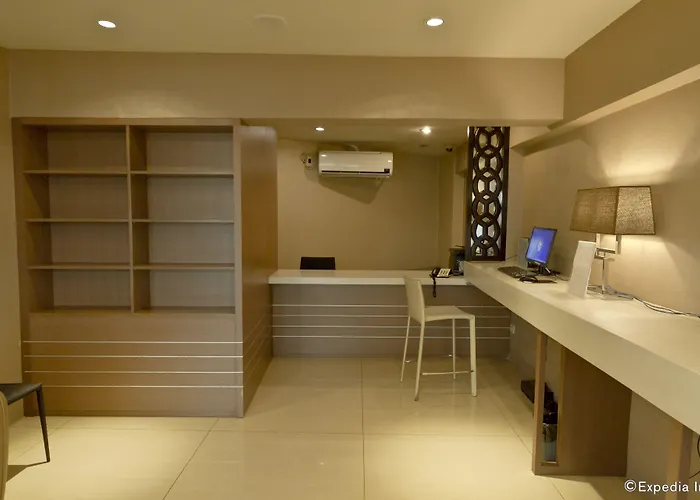 Mandarin Plaza 3* Cebu