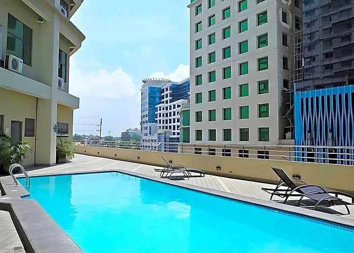 Mandarin Plaza Hotel