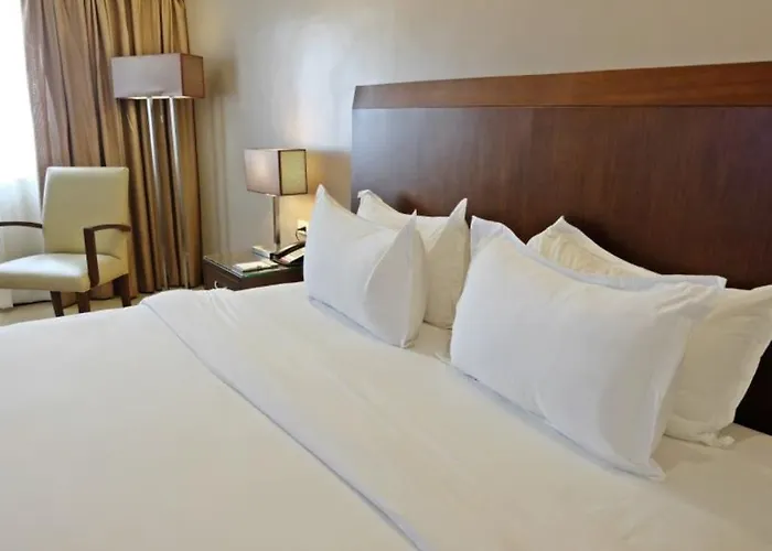 Hotel Mandarin Plaza 3*