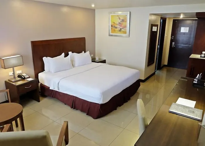 Mandarin Plaza 3* Cebu